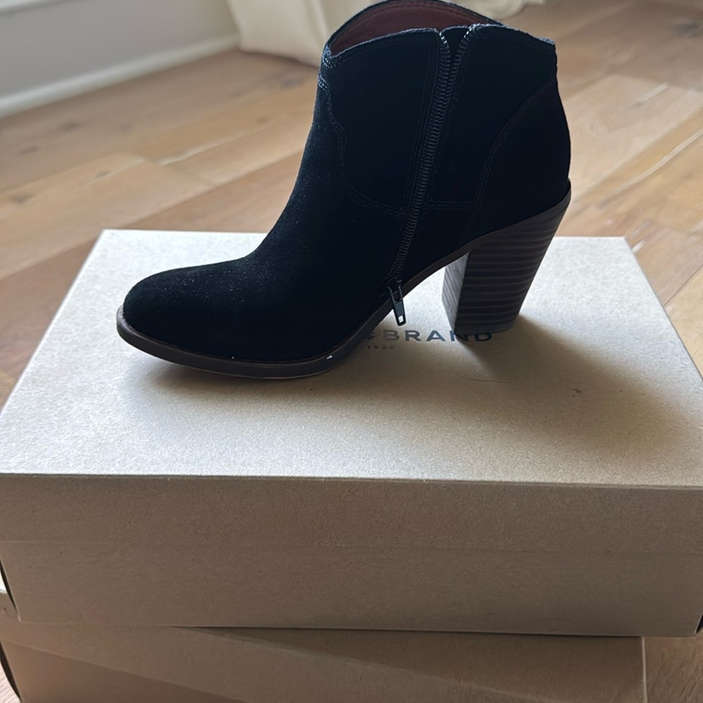 NEW Lucky Brand Women Eller Nubuck Leather Toffee Zip Ankle Dress Casual Bootie